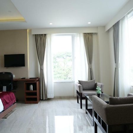 Prism A Boutique Hotel Jorhāt 외부 사진