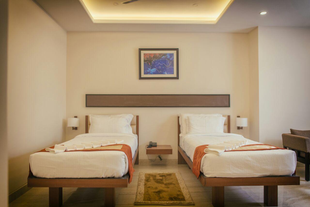Prism A Boutique Hotel Jorhāt 외부 사진