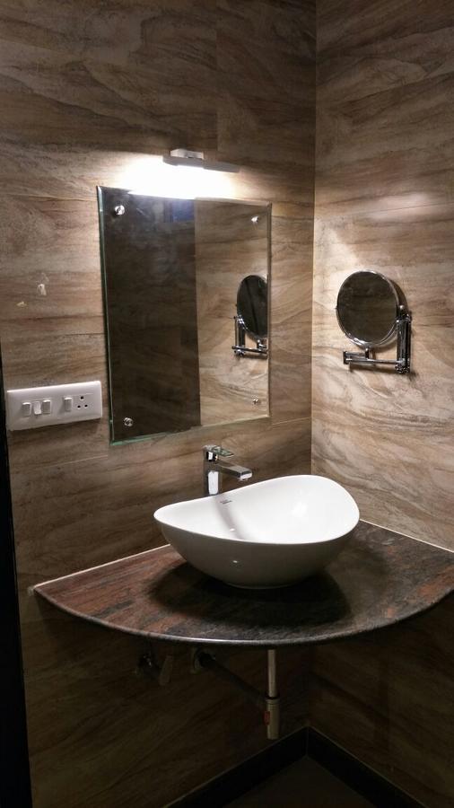 Prism A Boutique Hotel Jorhāt 외부 사진